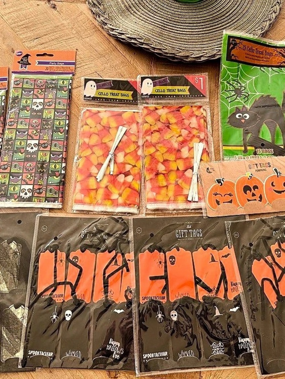 NWT Halloween Party Favor Bags & Gift Tags